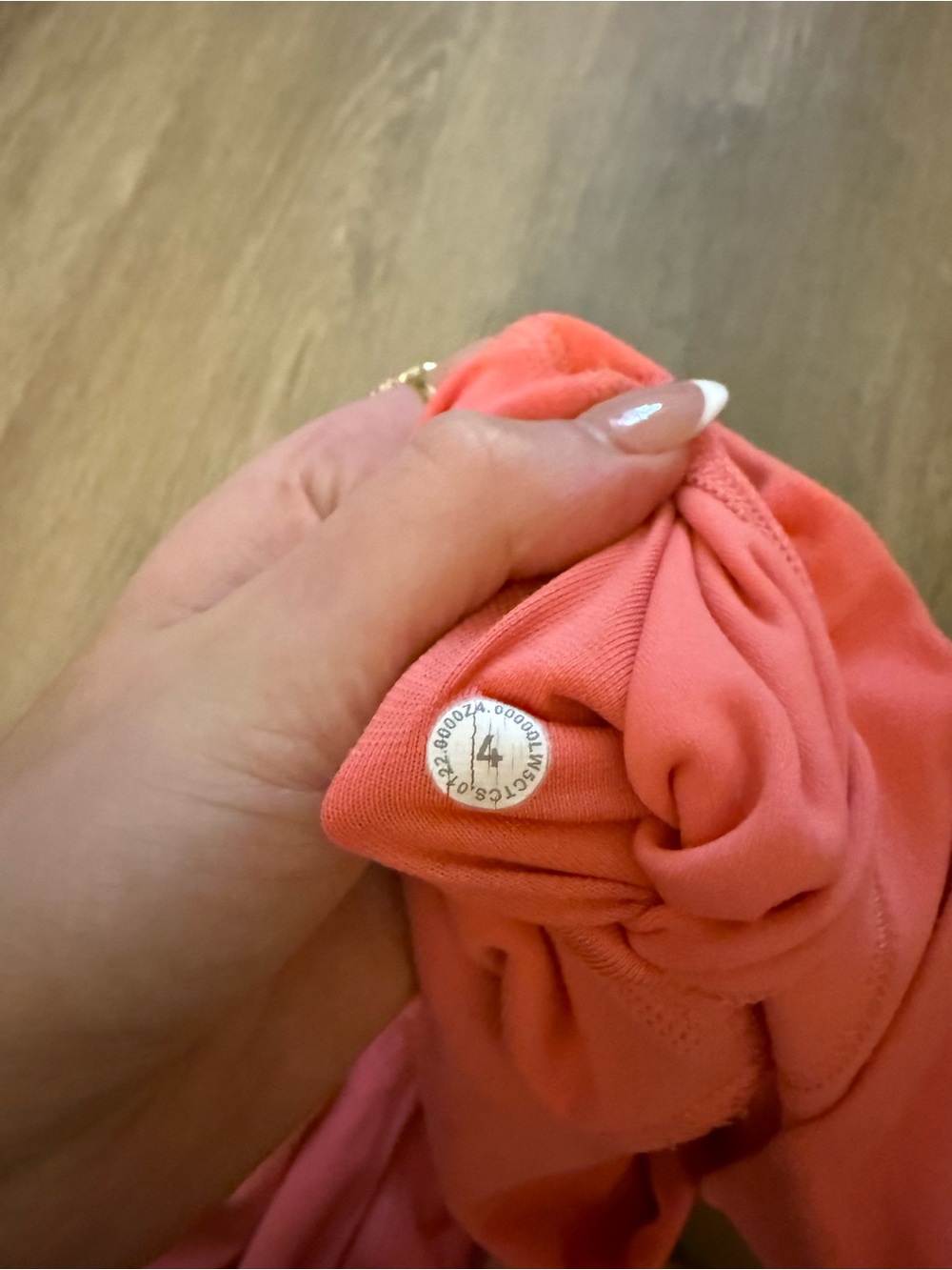 Lululemon Coral Leggings - Picture 2 of 3